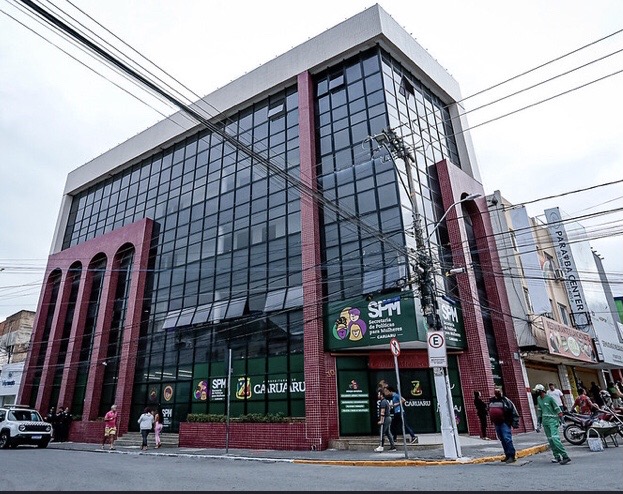 1F4B91E9-174E-42CC-977D-B162E6E60121