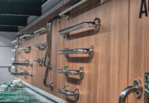 Férias seguras começam em casa: cuidados com idosos e crianças pedem atenção redobrada