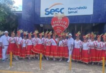 Sesc festeja o Carnaval com folia para pessoas idosas, em Caruaru