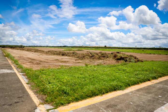 5b0bc961-8fc0-4b7d-8c51-6ffeaa5a5ace