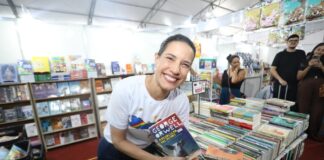 No Circuito Literário em Petrolina, Raquel Lyra autoriza pagamento do PIX Tênis e obras de duas creches