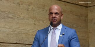 Anderson Correia propõe projeto que prevê multa de até R$ 50 mil para quem praticar zoofilia em Caruaru