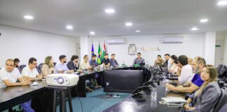 Rodrigo Pinheiro se reúne com empresa que ganhou concessão da Compesa para cobrar mais agilidade nas obras em Caruaru