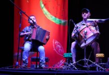 Ivison e Arthur representam Caruaru e conquistam troféus no Festival de Sanfoneiros de Feira de Santana (BA)