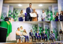 Rodrigo Pinheiro entrega escrituras a moradores do José Liberato e Caruaru ultrapassa marca de 1.000 títulos
