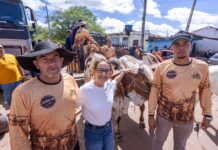 Débora Almeida prestigia a 1ª Festa de Carros de Boi no Distrito de São Pedro