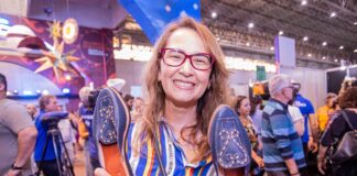 Débora Almeida prestigia abertura da 26ª FENEARTE no Centro de Convenções, em Olinda