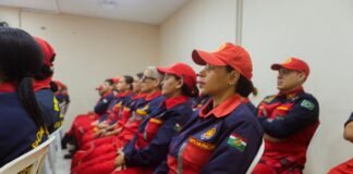 Secretaria de Segurança Municipal de Caruaru entrega novos fardamentos a bombeiros civis brigadistas