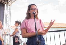 Débora Almeida comemora a recuperação de estradas estratégicas em PE